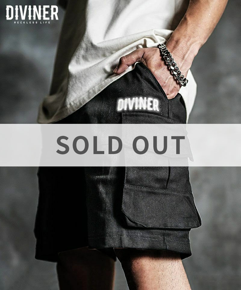 カーゴショーツ