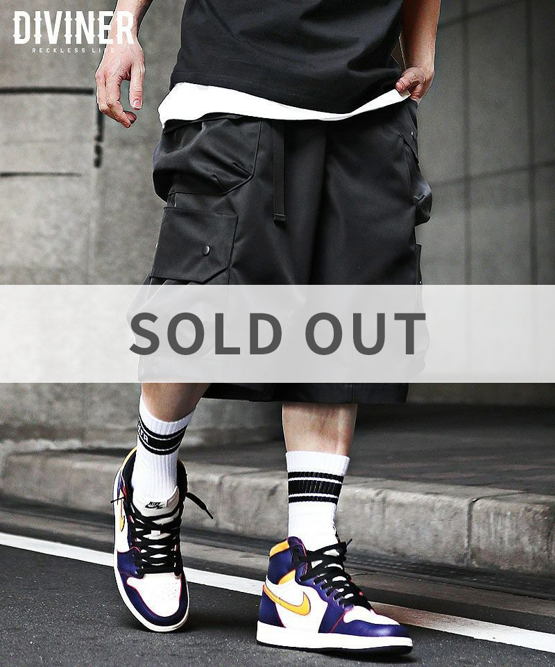 Black Cargo Volume Shorts/ブラックカーゴボリュームショーツ