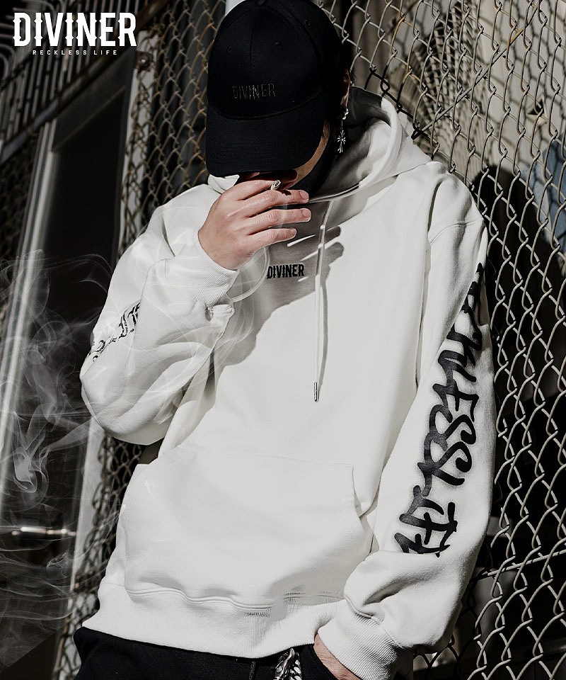 Triple Pattern Logo Hoodie(オフホワイト)