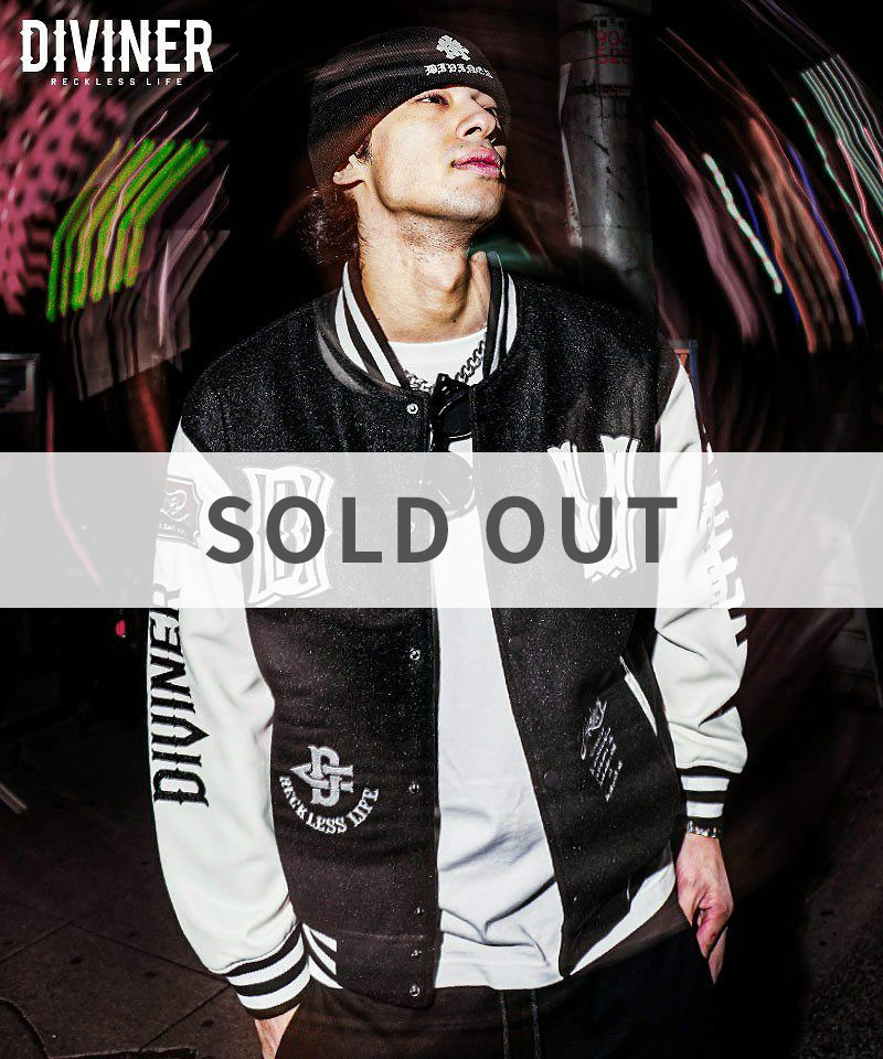 レクイエムスタジアムジャケット