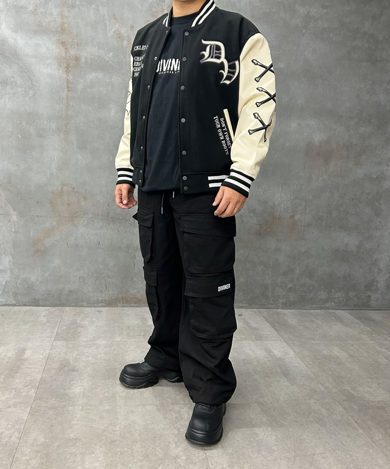 Vラインで体型カバー！モノトーン・スタジャンで作る王道アメカジストリート