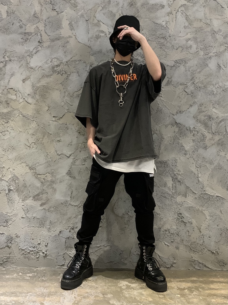 オーバーサイズTコーデ