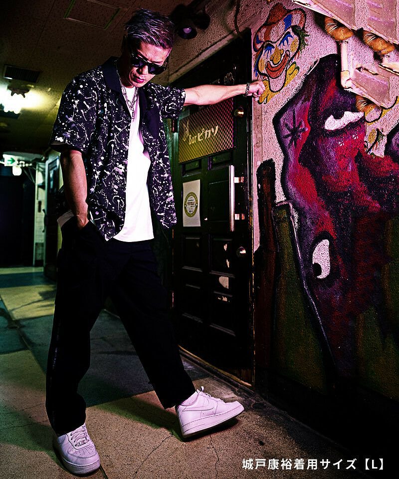 スプラッシュデザインで魅せる、大人のストリートコーデ