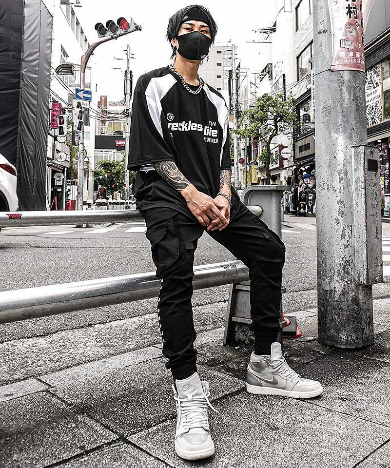 スポーツMIXで魅せる、大人ストリートスタイル