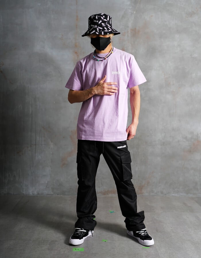 紫 パープル のメンズストリートコーデ最旬10選 紫 パープル のメンズストリートコーデ最旬10選