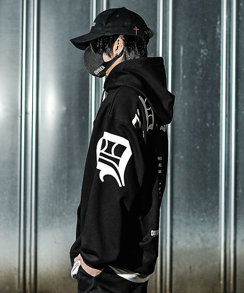 BlackLetter】Straddled Logo Hoodie(ブラック/ホワイト)