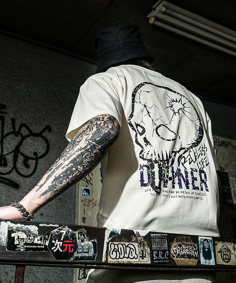 Poisoned Skull TEE（オフホワイト） トップス｜【公式】DIVINER